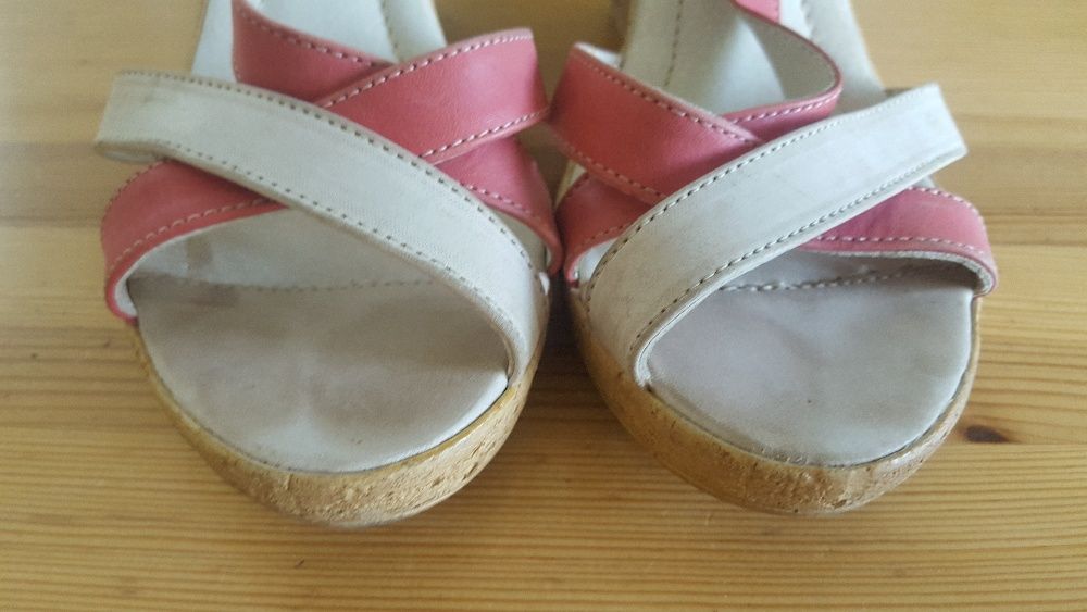 buty letnie sandały klapki na koturnie 39 skóra