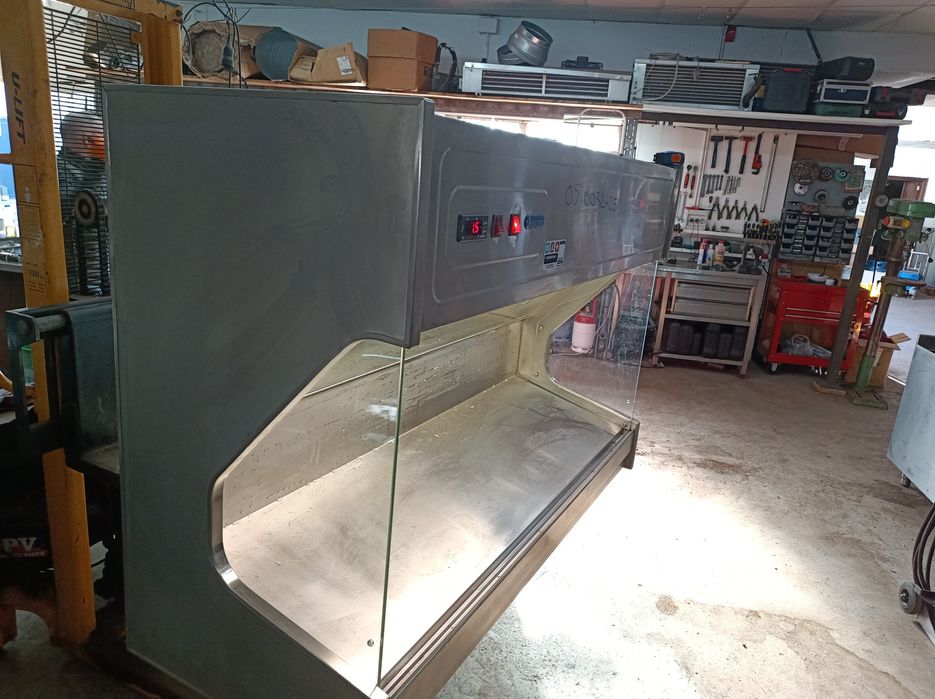 Expositor de parede refrigerado