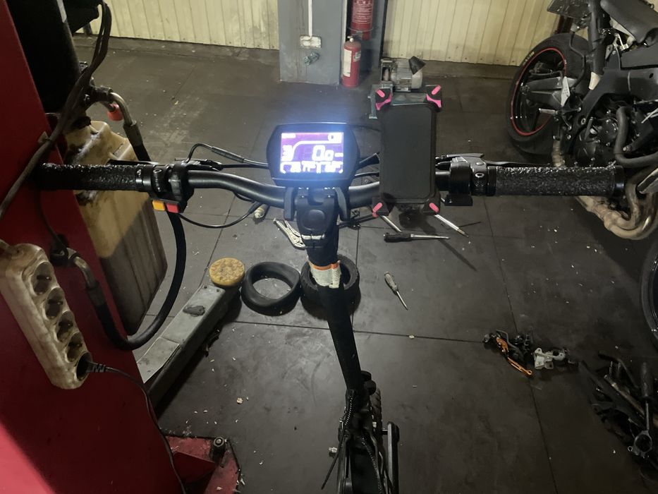 Продам Електросамокат Kuggo Kirin G2Pro 2020 в Хорошому стані