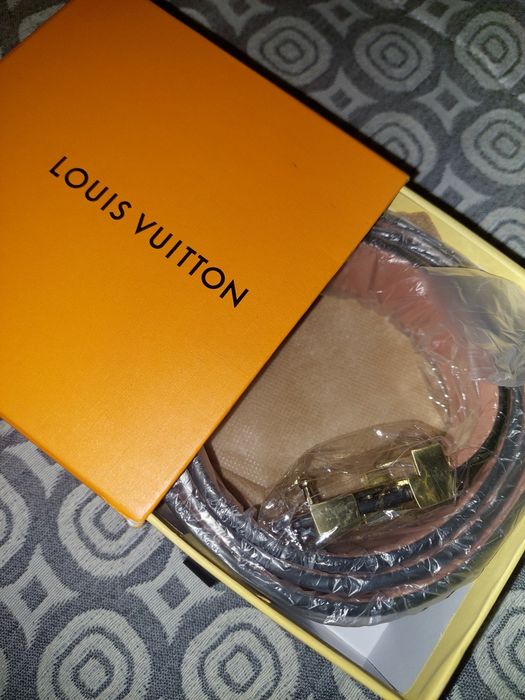 Cinto Louis Vuitton e HERMES novos
