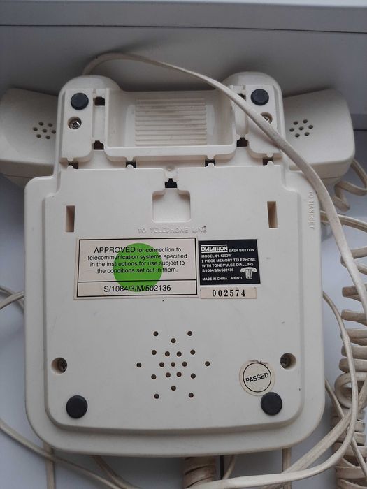 Кнопочный телефонный аппарат -крупные кнопки и крупный шрифт