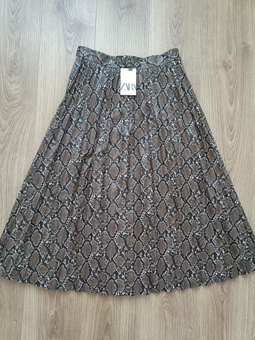 Спідниця з екошкіри ZARA
