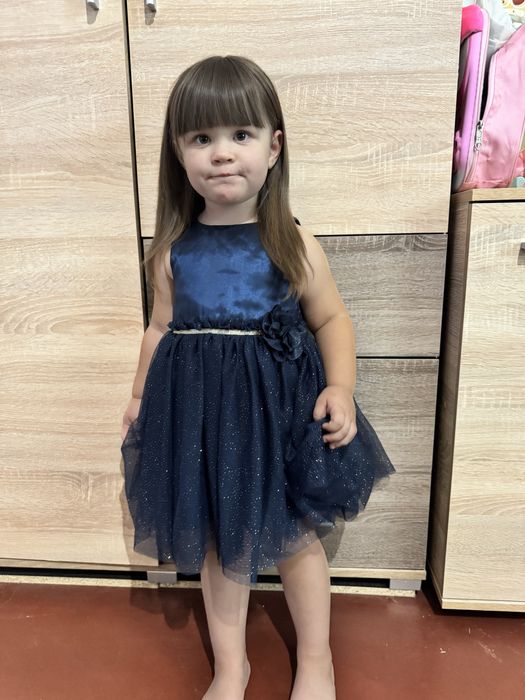 Чарівна нарядна сукня