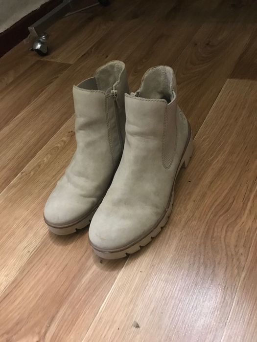 Ботинки бежевые женские Осень-Весна.