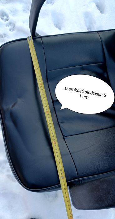 Fotel biurowy obrotowy  ecoskóra na kółkach