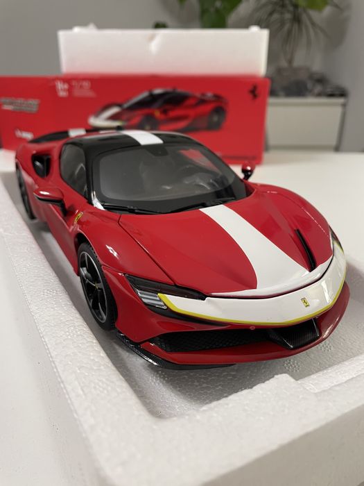 Model Ferrari SF90 Stradale Assetto Fiorano 1/18 Bburago Signature