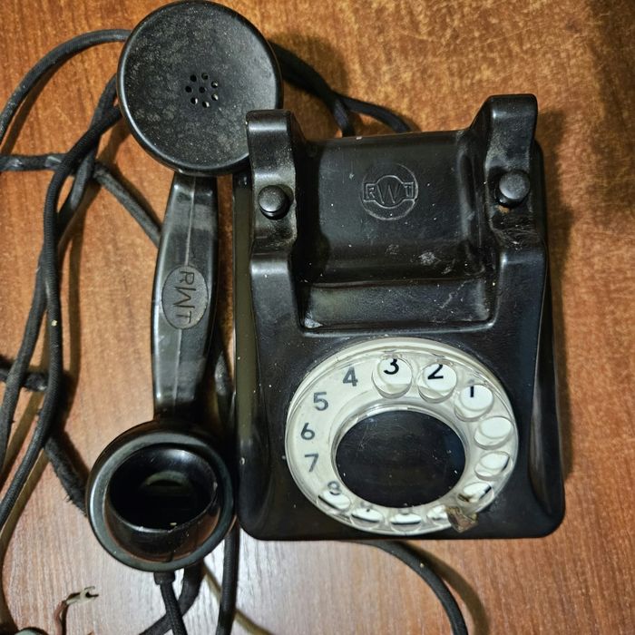 Sprzedam bakelitowy telefon tarczowy RWT