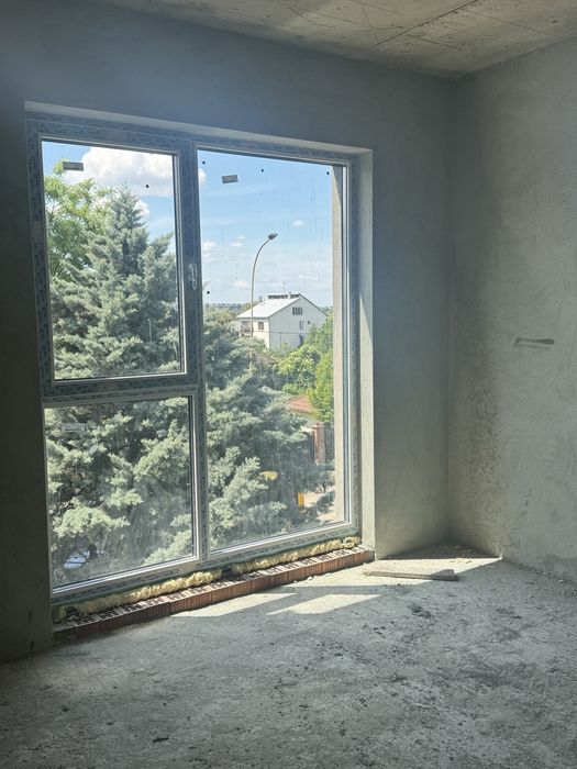 Новобудова Собранецька. 2,5 кімнати. Р-н Дастор. Будинок клубного типу.