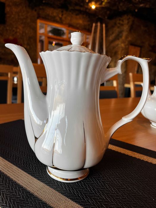 Chodzież imbryk, czajnik Iwona złoty 1,1 l