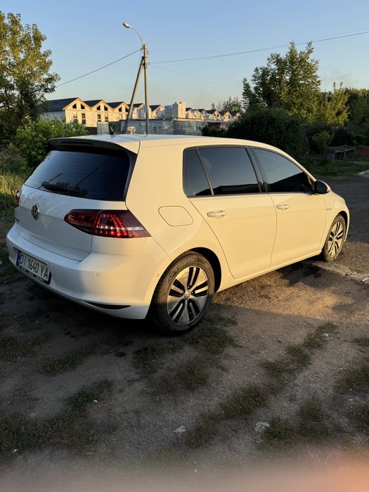 Volkswagen E-Golf 24kw