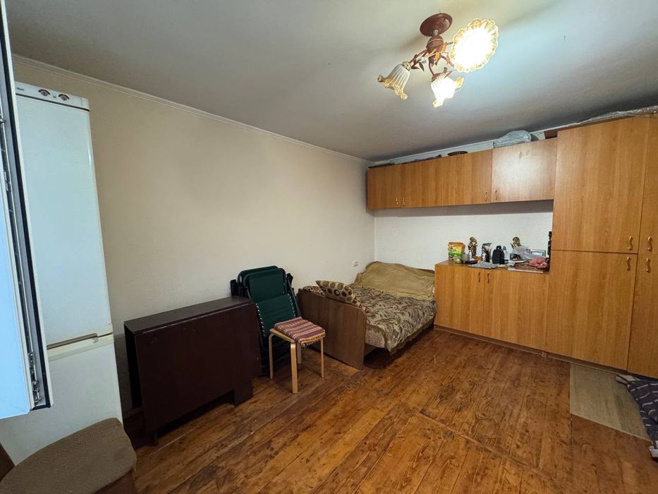 Продаж будинку з ділянкою 6 соток поблизу готелю Європа