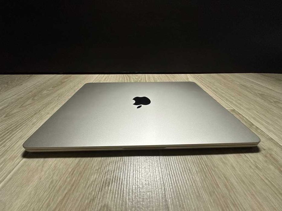 MacBook Air m4, 13", 16/256, starlight