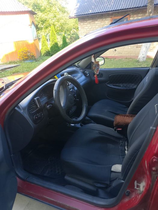 Автомобіль  Daewoo Lanos
