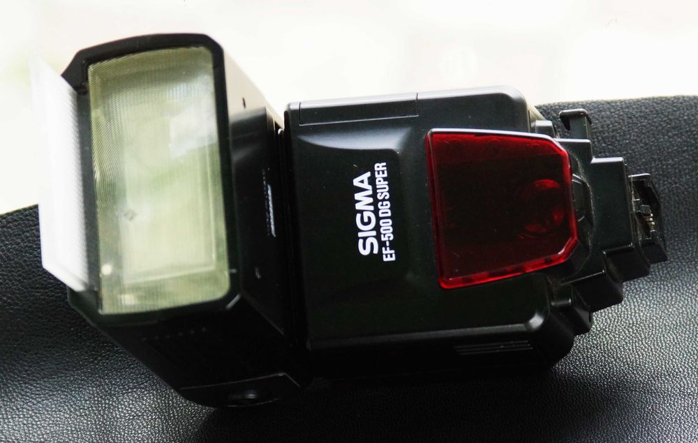 SIGMA   EF-500 DG SUPER (Japan) на SONY a- Minolta
