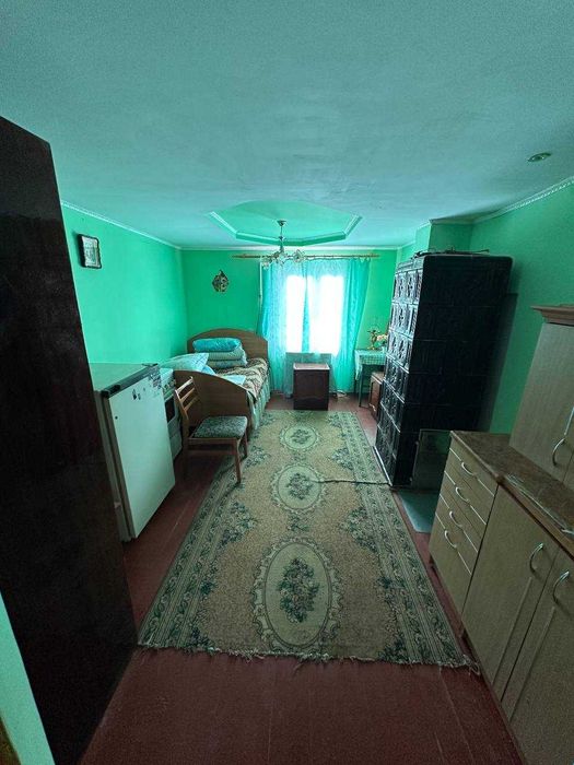 Продаж будинку с.Вікторів +43 сот землі. всі комунікації є.