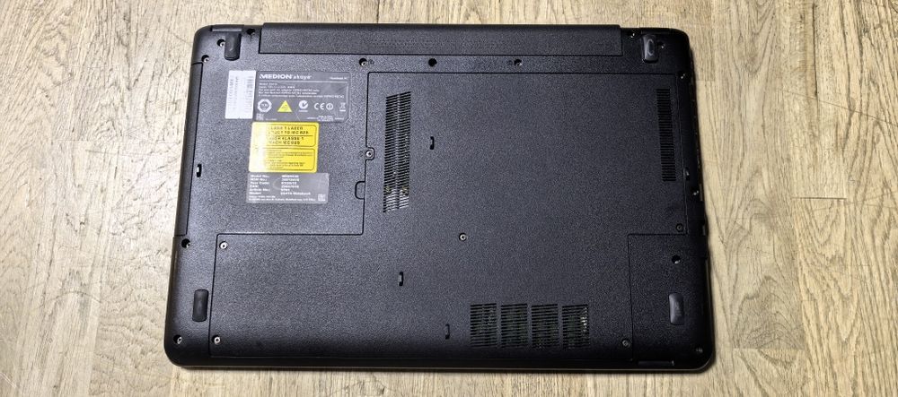 Ноутбук Medion E6416/i3-5010U/Ram 4Gb/HDD No/Дефект