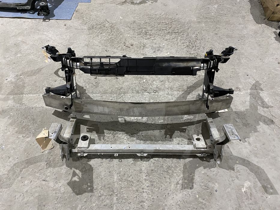 Установочная панель телевизор мерседес 246 117 156 176 CLA GLA A B