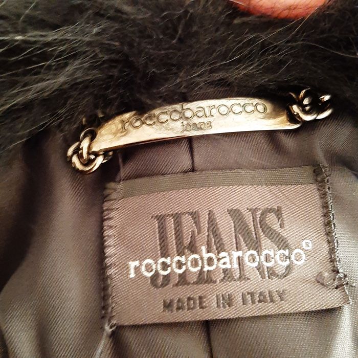 Venda de casaco de pelo natural e cabedal.