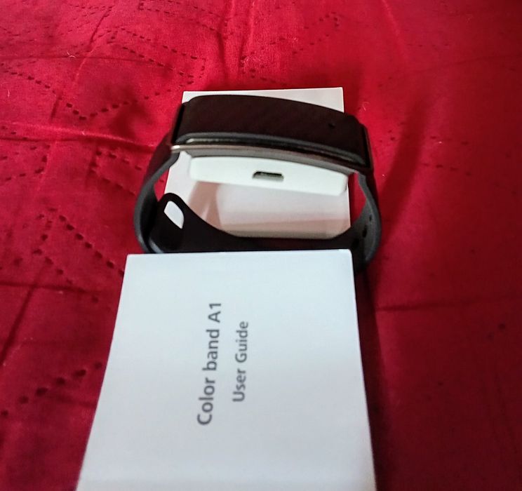 Фітнес- браслет Huawei AW 600