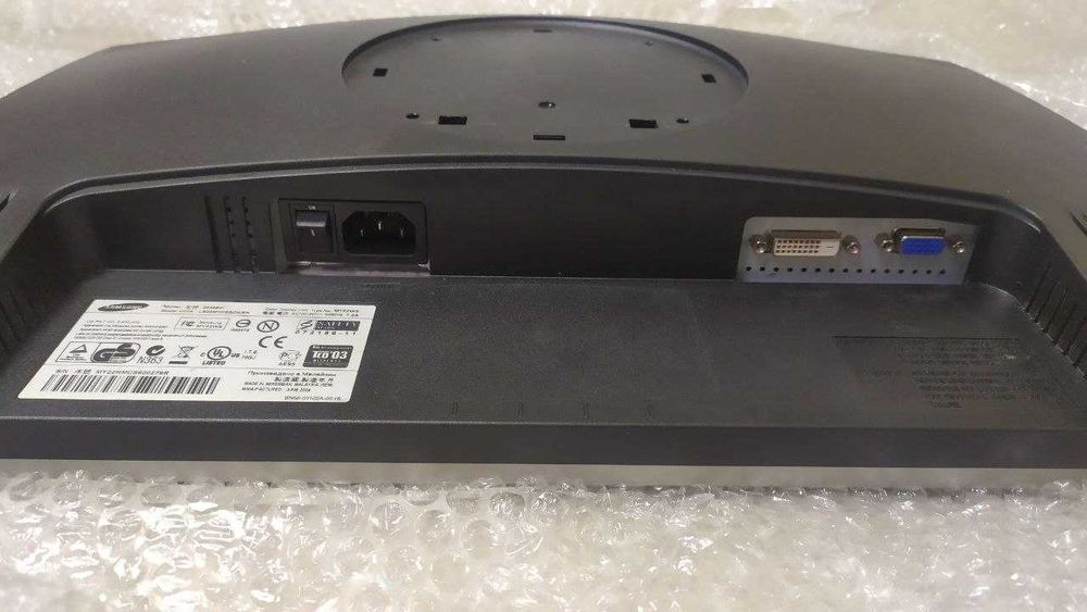 Монітор Samsung SyncMaster 2243BW / 22"