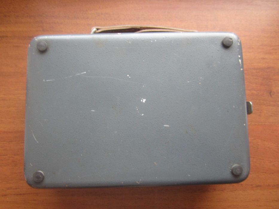 Металлическая коробка для хранения и переноски тестера Ц4312 и др.