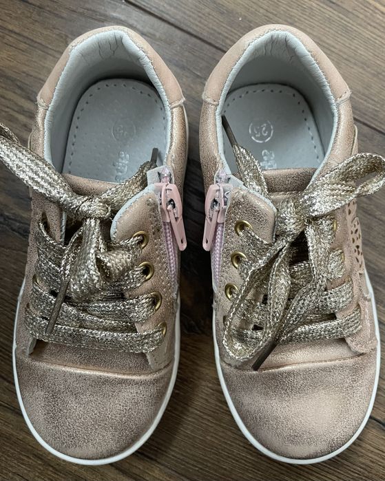 Półbuty dla dziewczynki roz. 25 używane