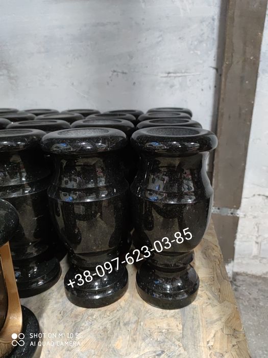 Вазы   гранитные