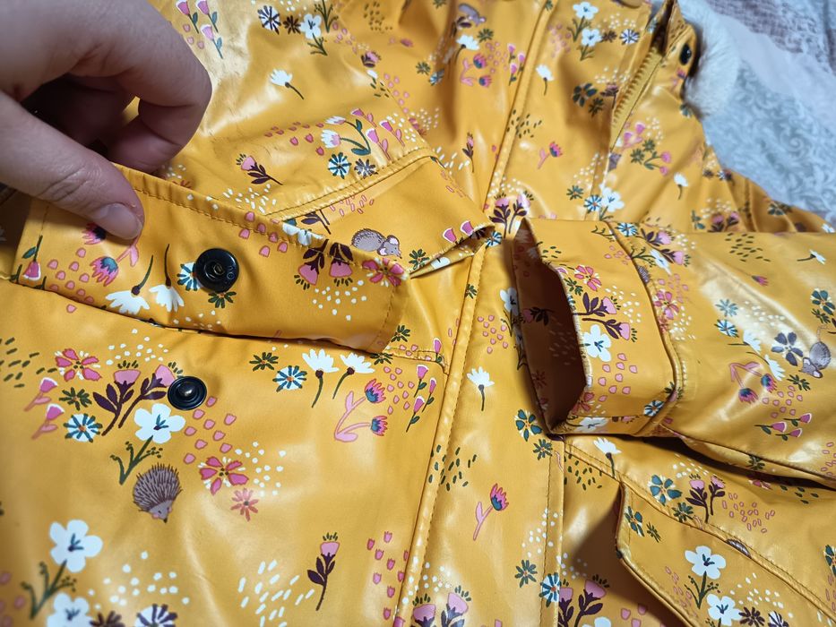 Тепла курточка на дівчинку