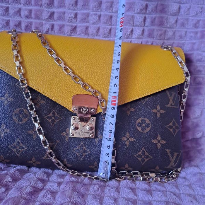 Жіноча сумочка Louis Vuitton