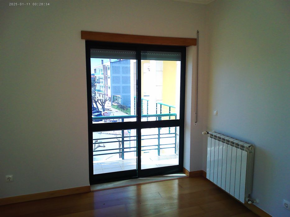 ALUGO Apartamento  em Ferreira Zêzere  T2