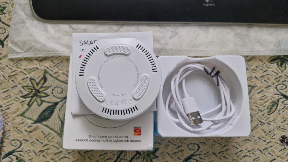 HomeKit ZigBee Gateway HubРозумний міст ZigBee APP Home Tuya SmartLife