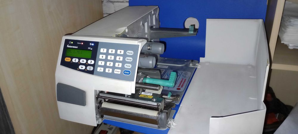 Połprzemysłowa drukarka  Intermec  Easycoder  PF4i , 203  DPI.