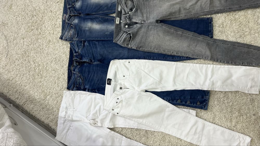 5 пар джинсов. Фирменные