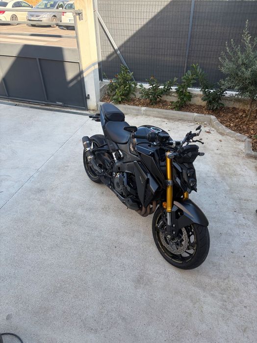 Suzuki GSXS 1000