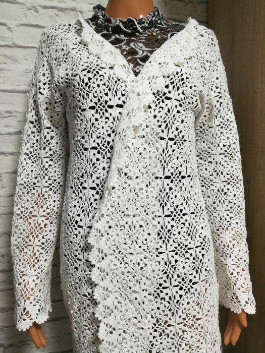 Кардиган вязаный крючком, ручная работа.