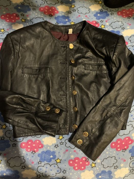 Шкіряний піджачок,в ідеальному стані