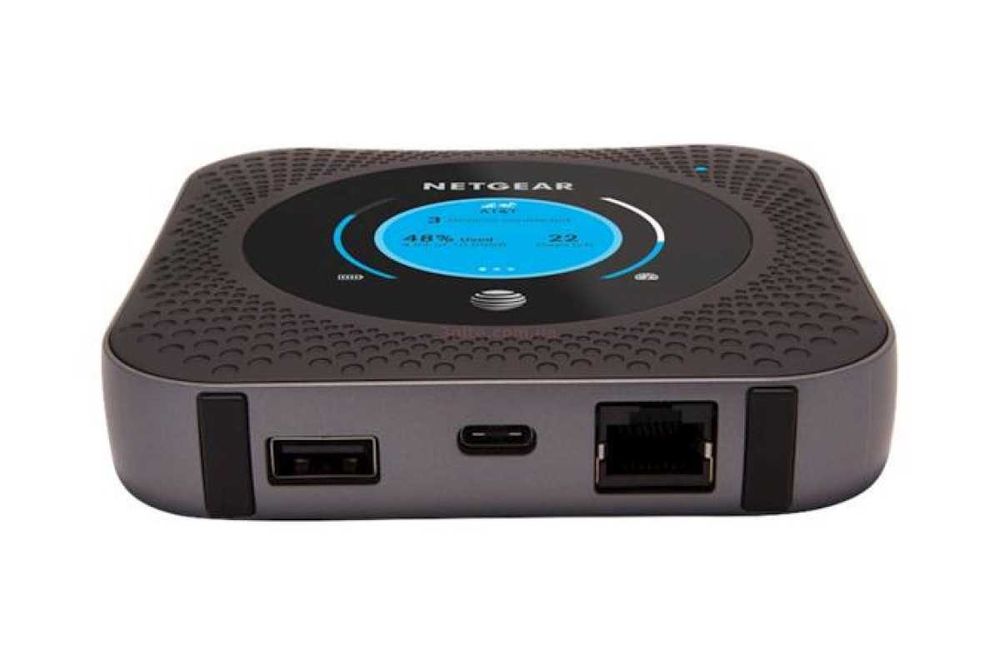 NetGear Nighthawk M1 4G LTE WiFi роутер CAT16 MR1100-2A1NAS