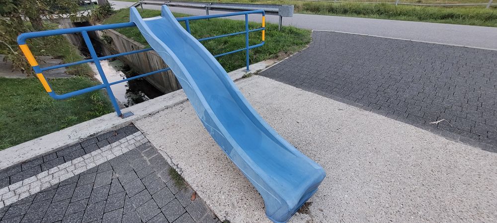 Zjeżdżalnia dla dzieci - ślizg