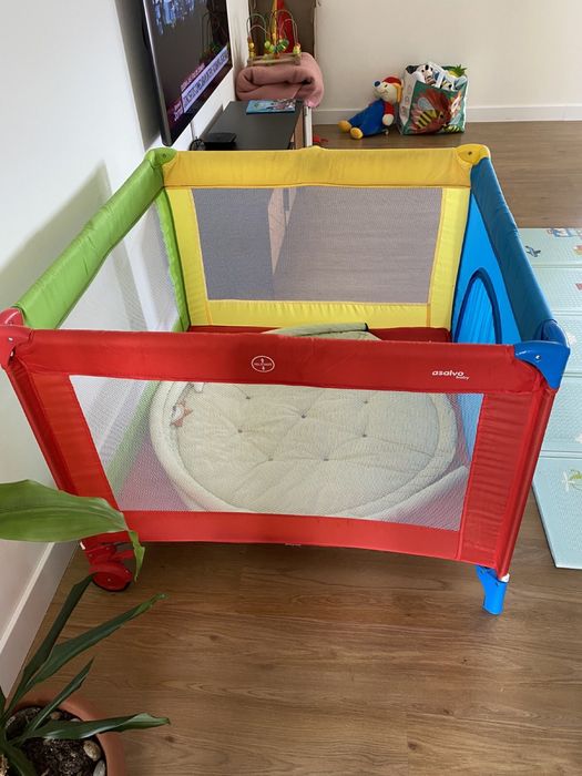 Parque infantil de viagem