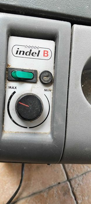 Frigorífico portátil 12/24 Volts marca INDEL B