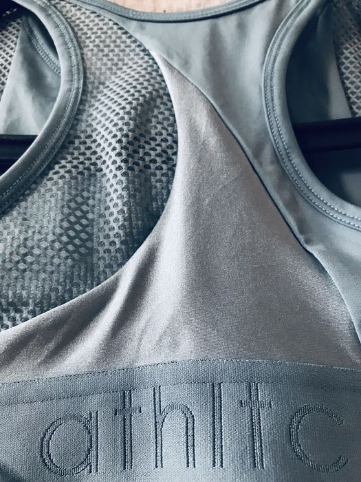 Спортивний топ H&M/ бюстгалтер для фітнеса/ топ для йоги/ топик