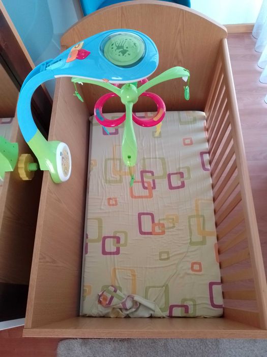Cama berço de bebé