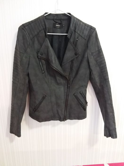 Стильна жіноча куртка ONLY