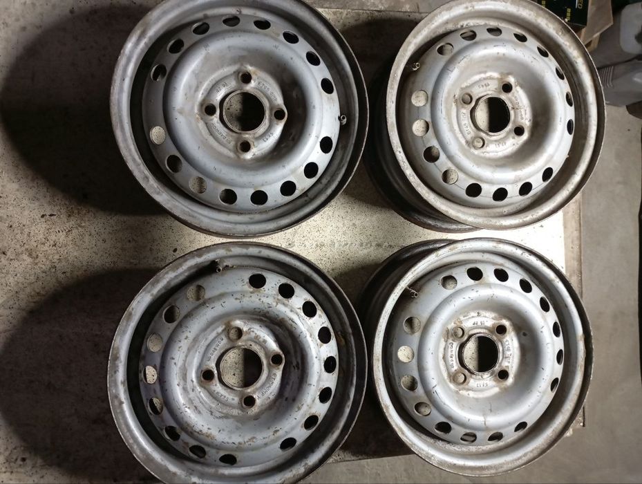 Продам на Ланос диски р13