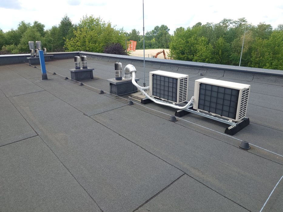 Obróbki blacharskie - Dekarz