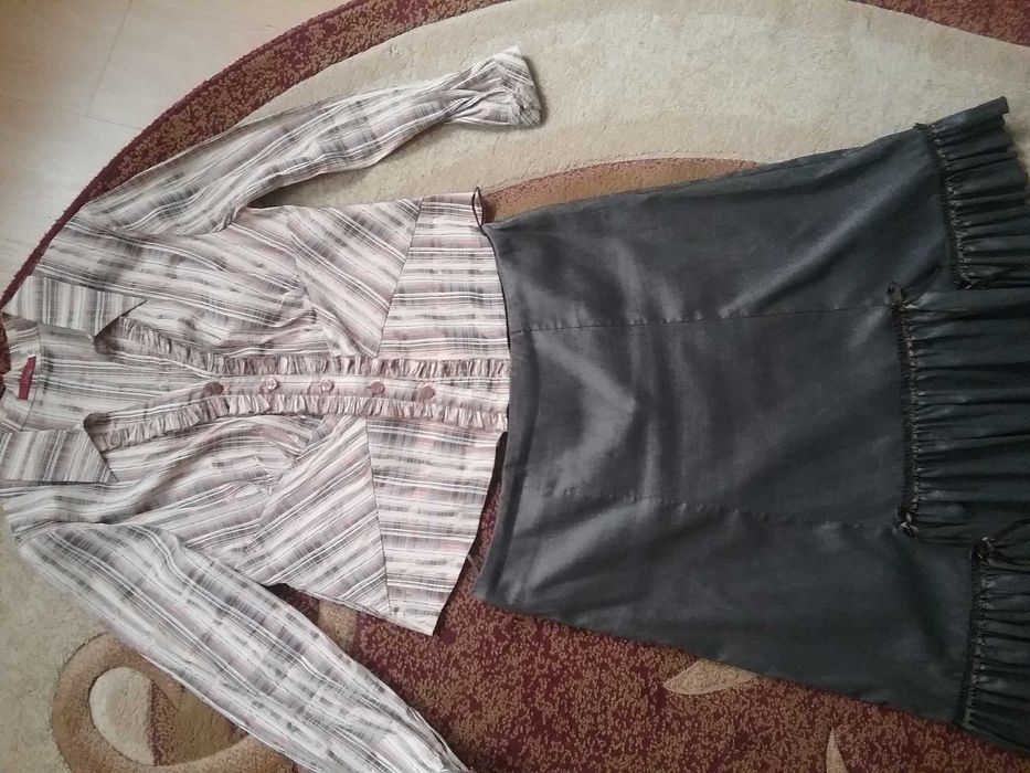 Продам костюм ( юбка+блузка)