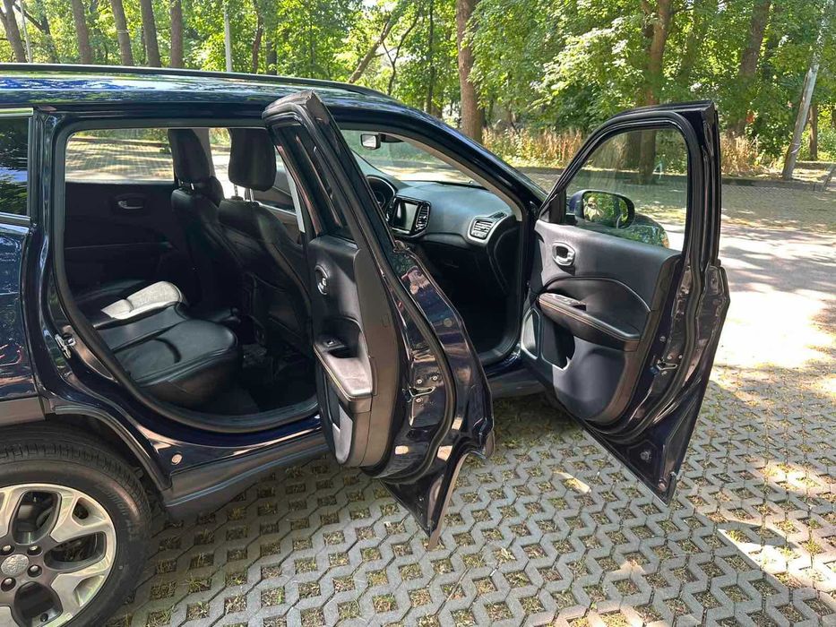Jeep Compass 21 limited  4x4