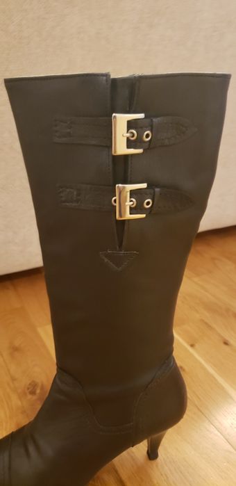 Botas em pele - Bata