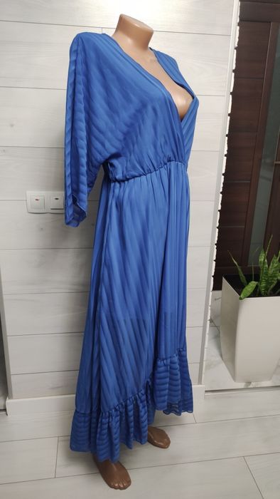 Нарядне плаття в гарному стані