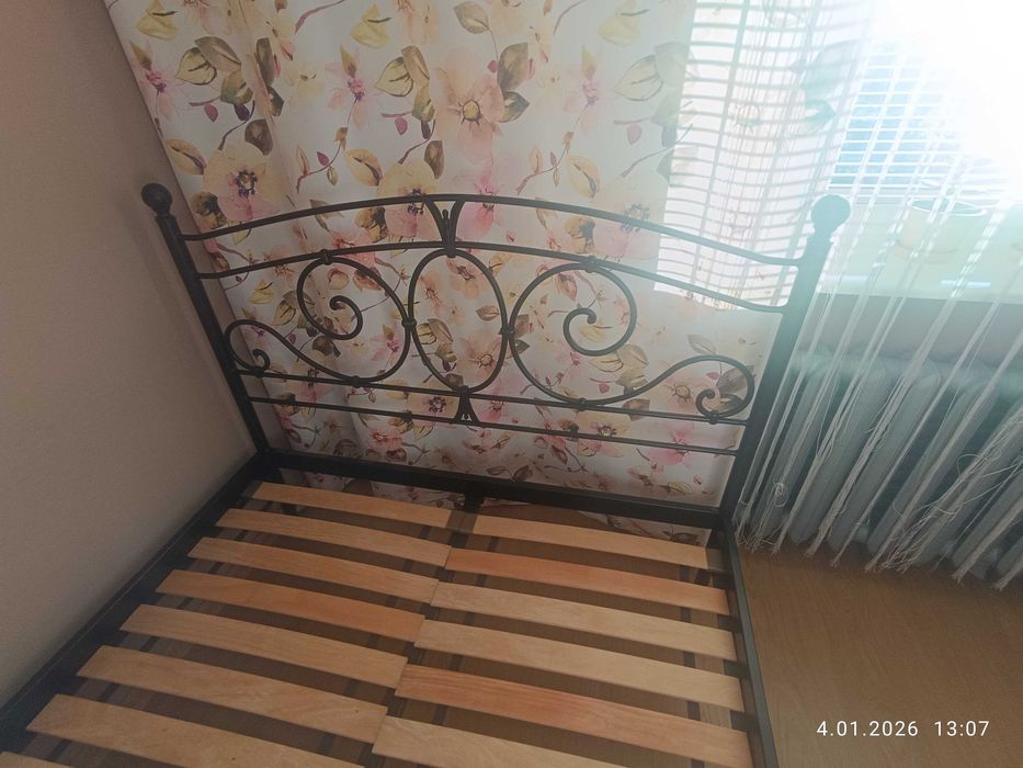 łóżko  młodzieżowe, robione na zamówienie